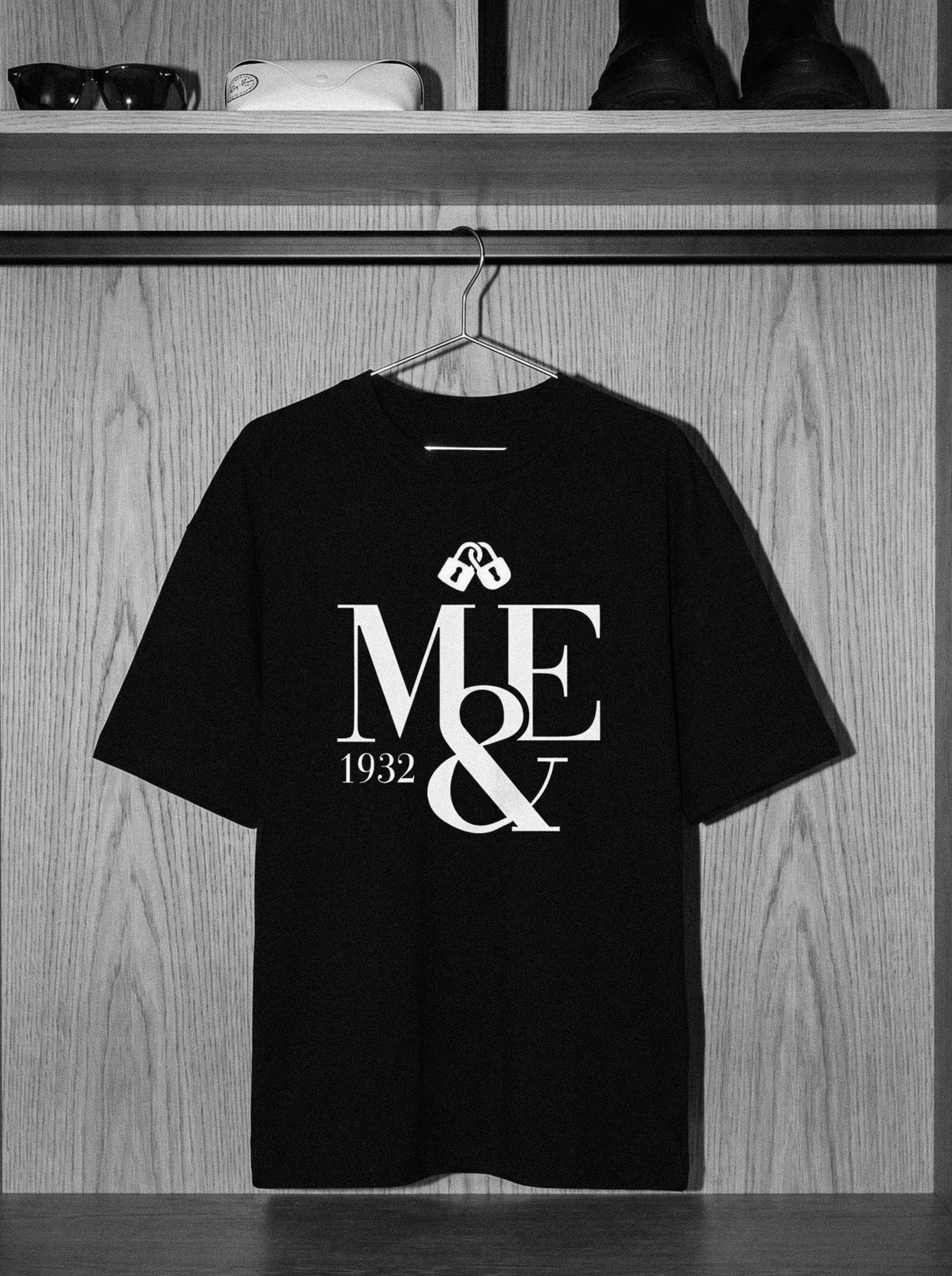 CAMISETA NEGRA MYE-2